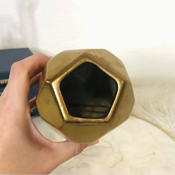 Gold Geometric Vase - Picture 4 of 7
